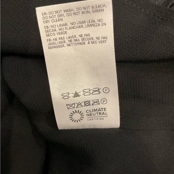 Reformation Rayne Satin Top Peplum Style  Square Neck in Black Size 6 - Picture 15 of 15